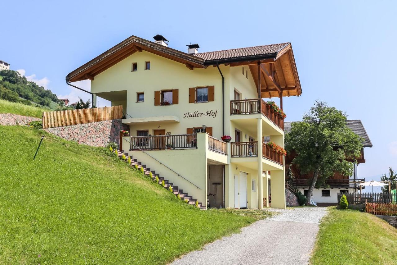 Urlaub Auf Dem Bauernhof Hallerhof Villandro Luaran gambar