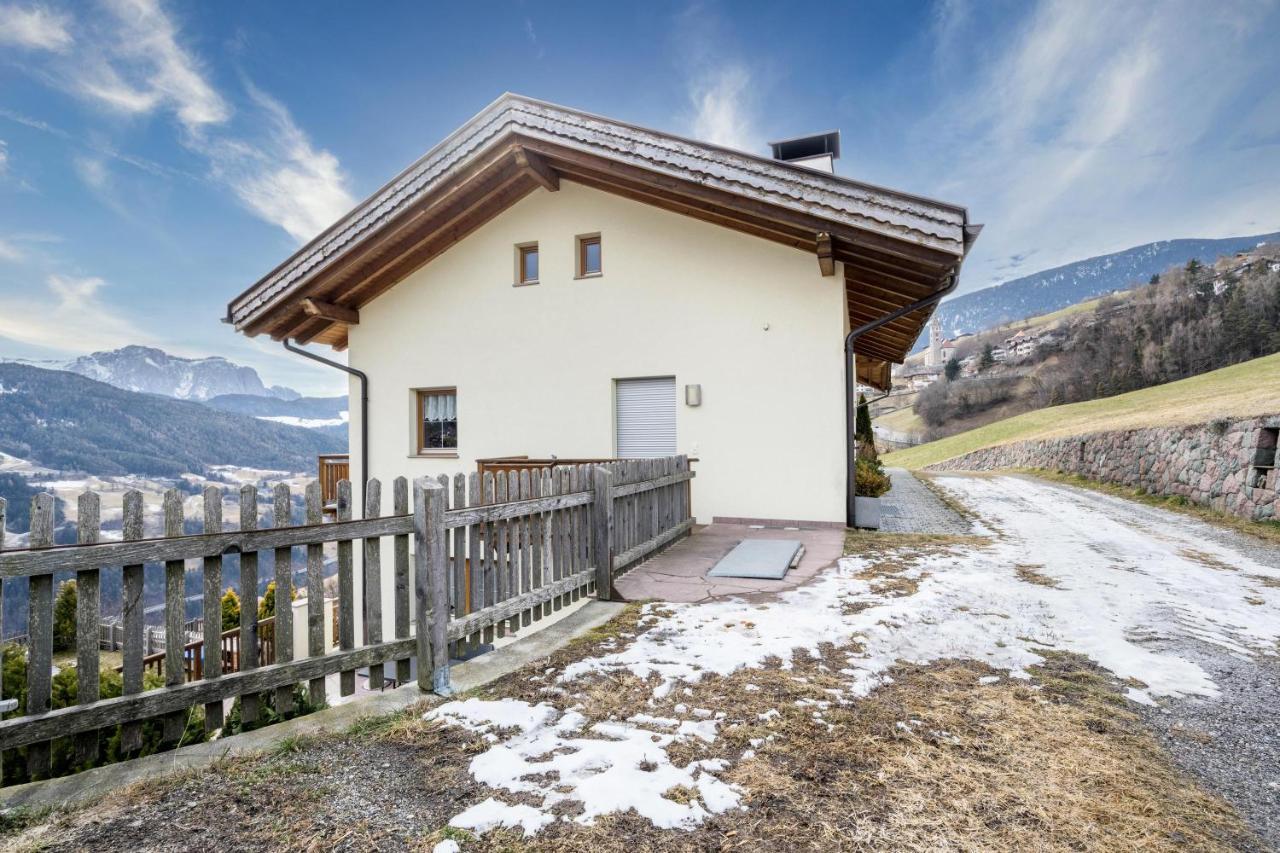 Urlaub Auf Dem Bauernhof Hallerhof Villandro Luaran gambar